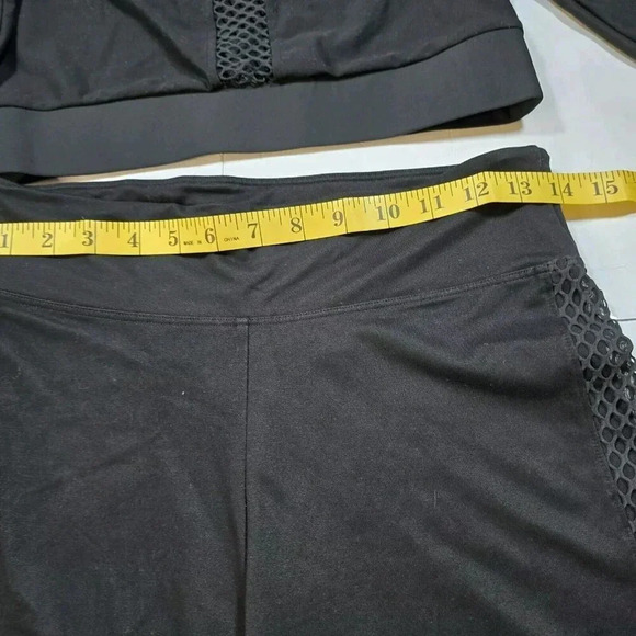2 Pieces Outfit Victorias Secret VS Sport Black Crop Top Shorts Size M 170/96A - Picture 10 of 16